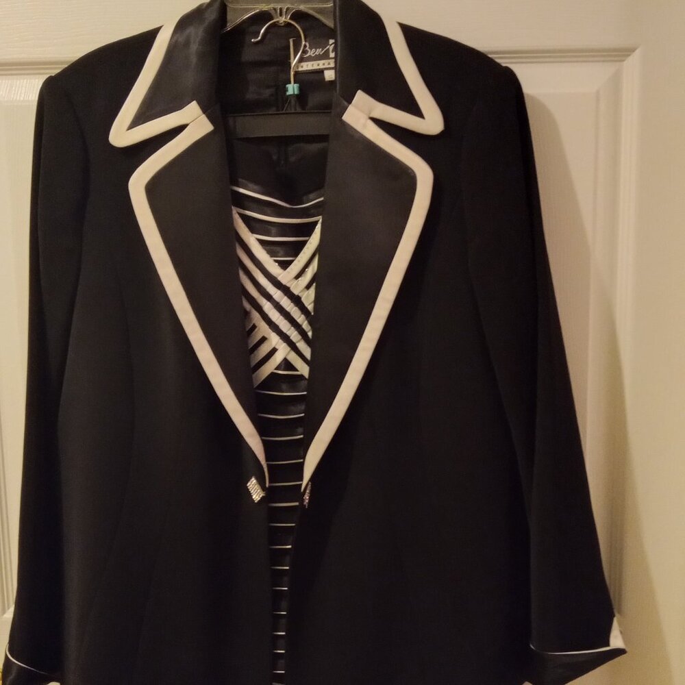 Three Piece Suit - image 4